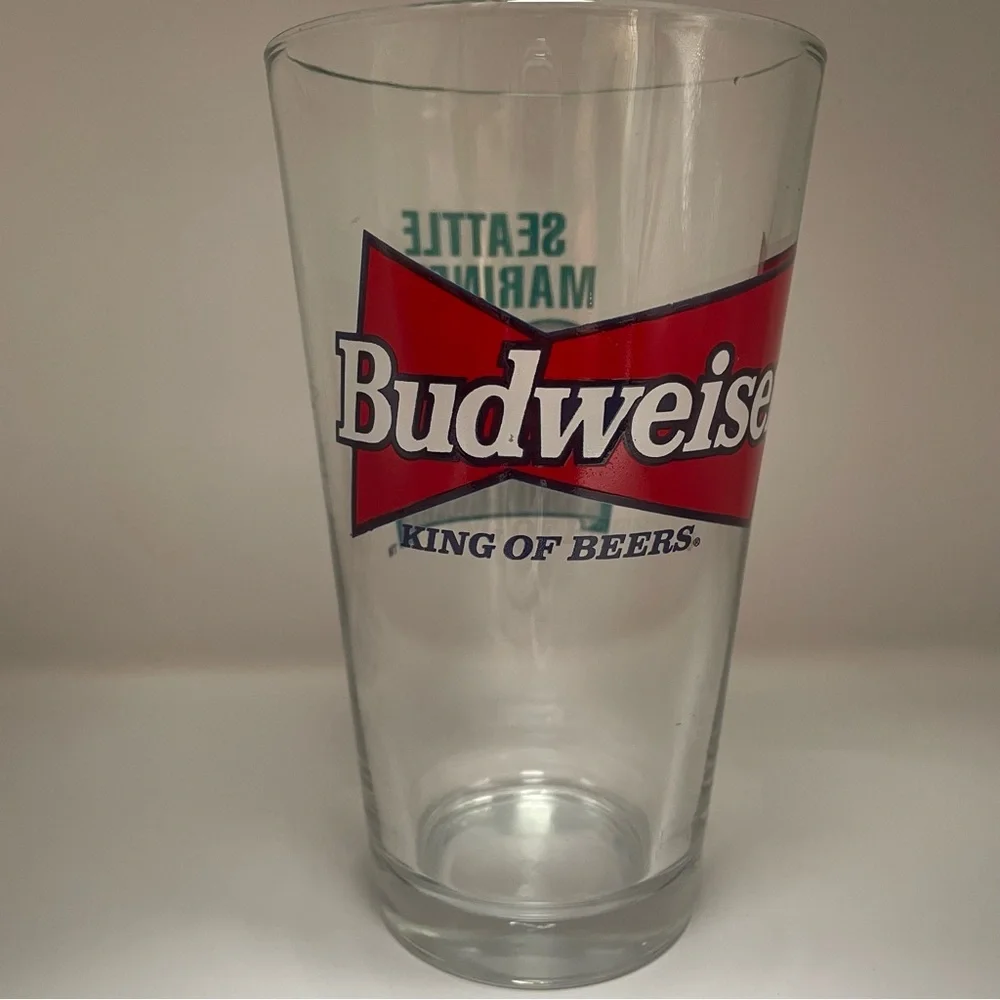 Budweiser pint glass